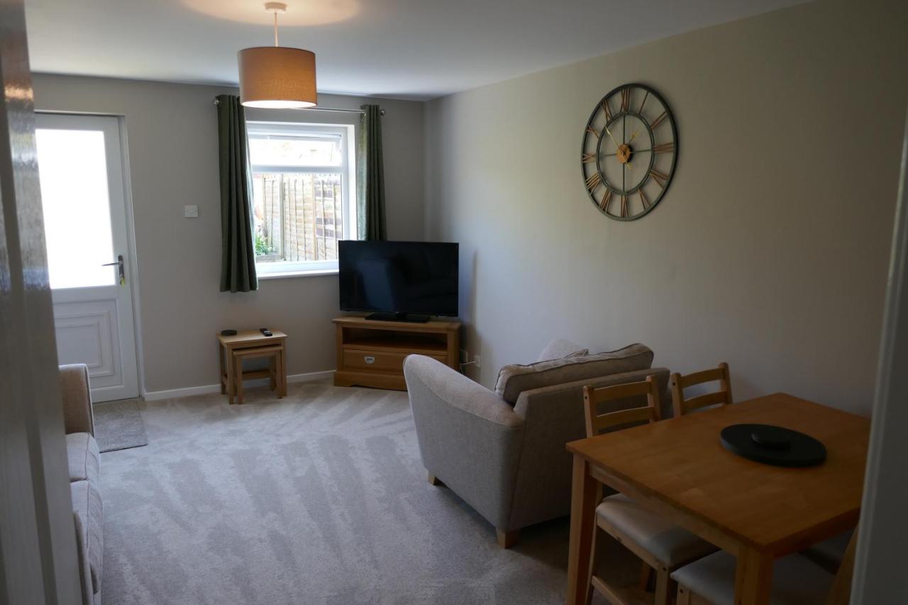 2 Bedroom House Walking Distance To City Centre With Free Parking York Esterno foto