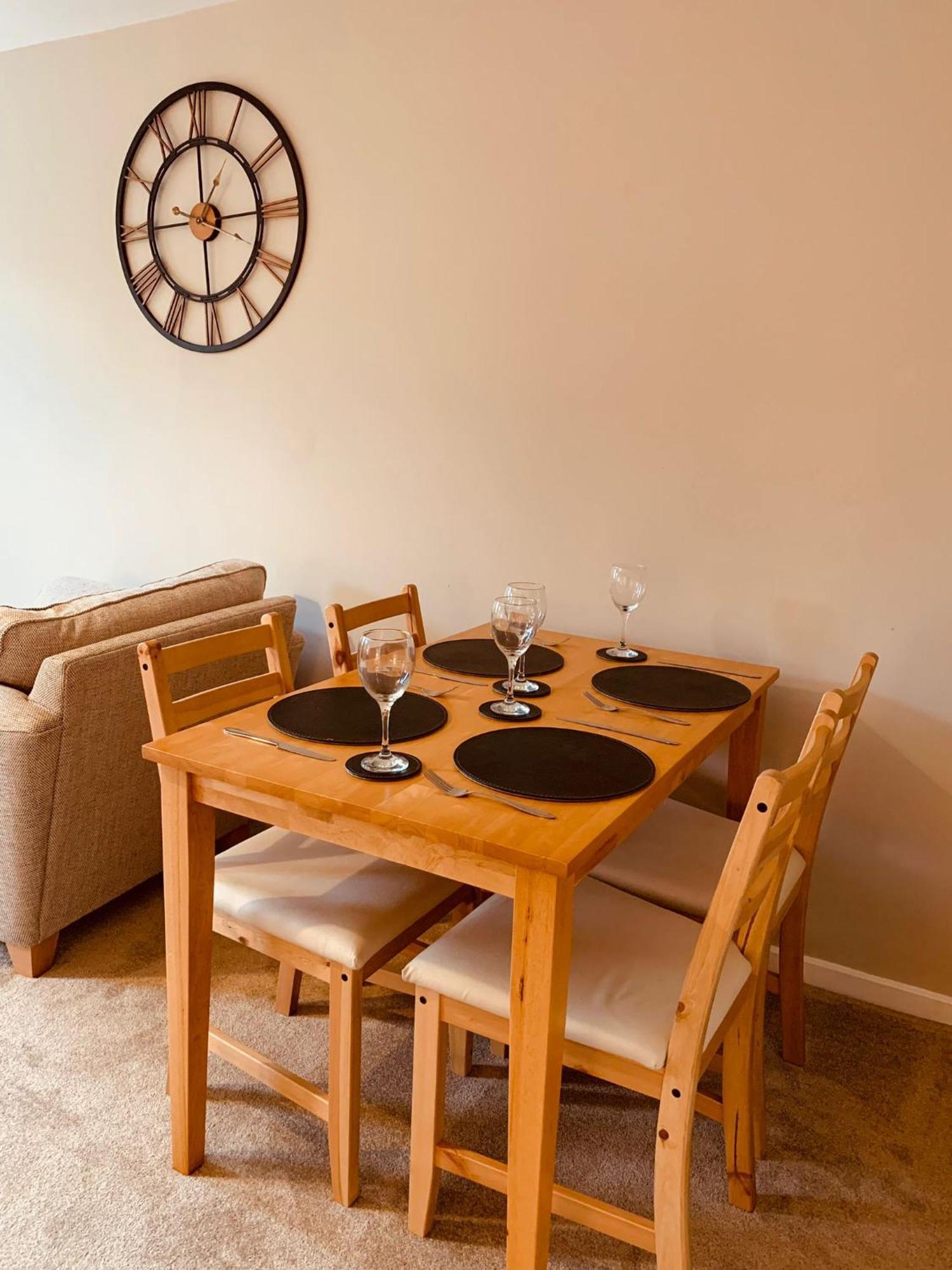 2 Bedroom House Walking Distance To City Centre With Free Parking York Esterno foto